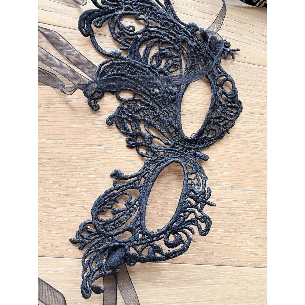 3 Black Gold Masquerade Masks Cosplay Mardi Gras Prom Dance Birthday Bundle